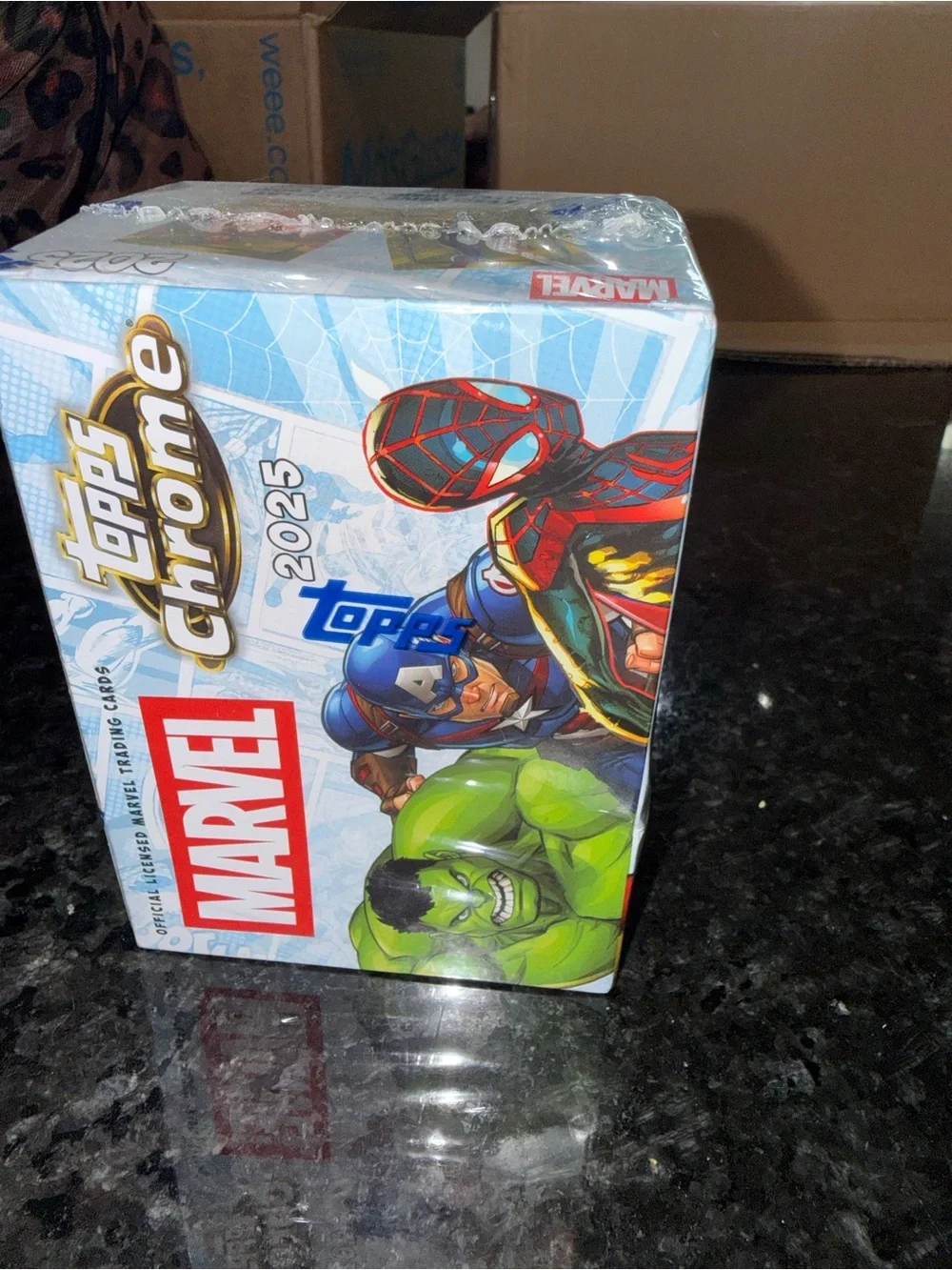 Topps Marvel Chrome 2025 Trading Cards Box -